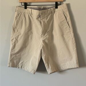 Vineyard Vines Men's Beige Flat Front Shorts
